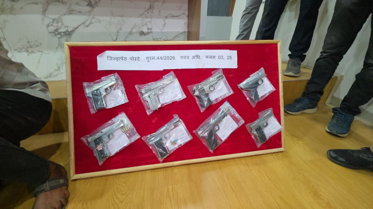 तब्बल 8 गावठी पिस्तुल जप्त, जळगाव जिल्हा पेठ पोलिसांची जिल्हाभरात मोठी कारवाई,7 जणांना अटक